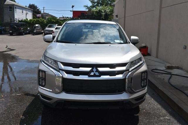 Photo of 2023 Alloy Silver Metallic Mitsubishi Outlander Sport