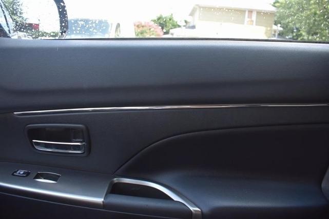 Photo of 2023 Alloy Silver Metallic Mitsubishi Outlander Sport