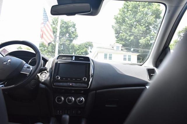 Photo of 2023 Alloy Silver Metallic Mitsubishi Outlander Sport