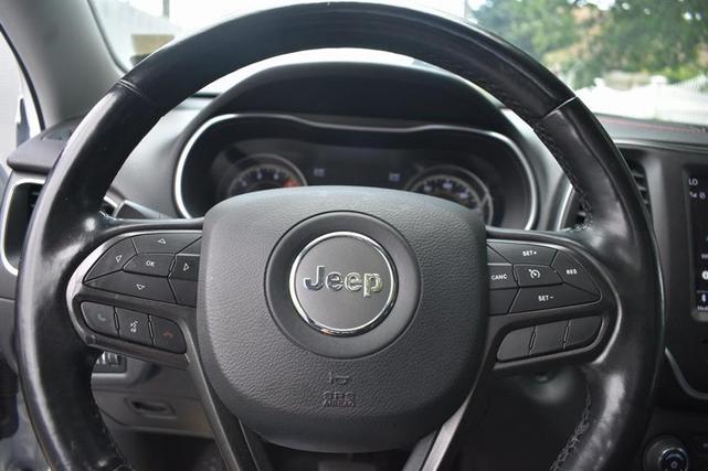Photo of 2021 Bright White Clearcoat Jeep Cherokee