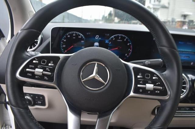 Photo of 2021 Polar White Mercedes-Benz GLA 250