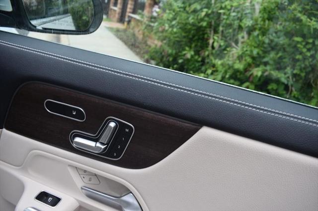 Photo of 2021 Polar White Mercedes-Benz GLA 250