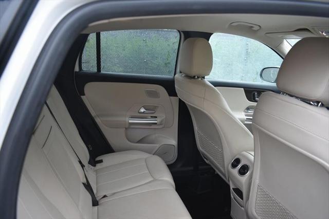 Photo of 2021 Polar White Mercedes-Benz GLA 250