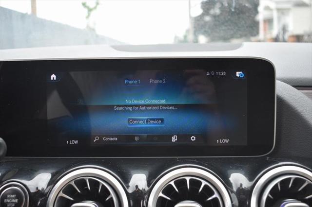 Photo of 2021 Polar White Mercedes-Benz GLA 250