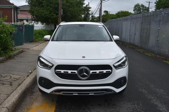 Photo of 2021 Polar White Mercedes-Benz GLA 250
