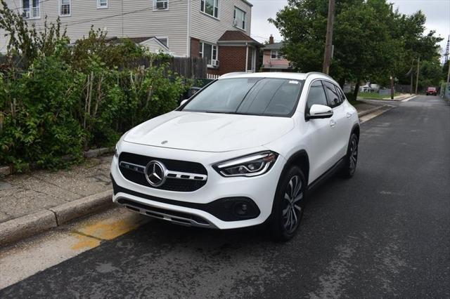 Photo of 2021 Polar White Mercedes-Benz GLA 250