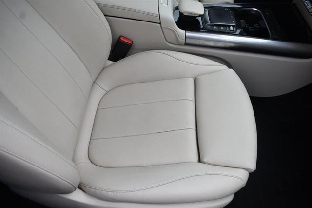 Photo of 2021 Polar White Mercedes-Benz GLA 250