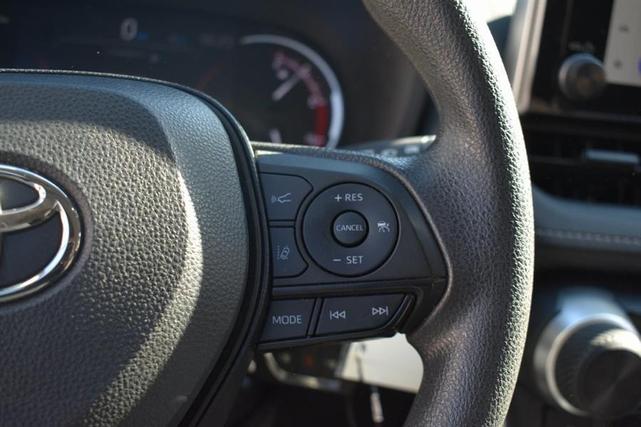 Photo of 2024 Ice Cap Toyota RAV4