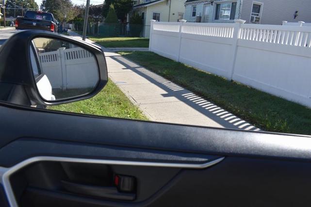 Photo of 2024 Ice Cap Toyota RAV4
