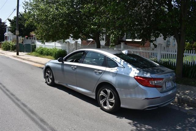 Photo of 2018 Lunar Silver Metallic Honda Accord