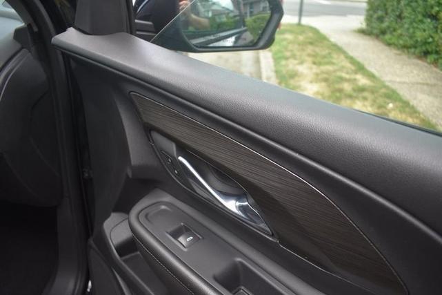 Photo of 2023 Ebony Twilight Metallic GMC Terrain