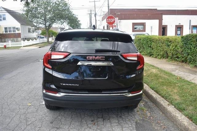 Photo of 2023 Ebony Twilight Metallic GMC Terrain
