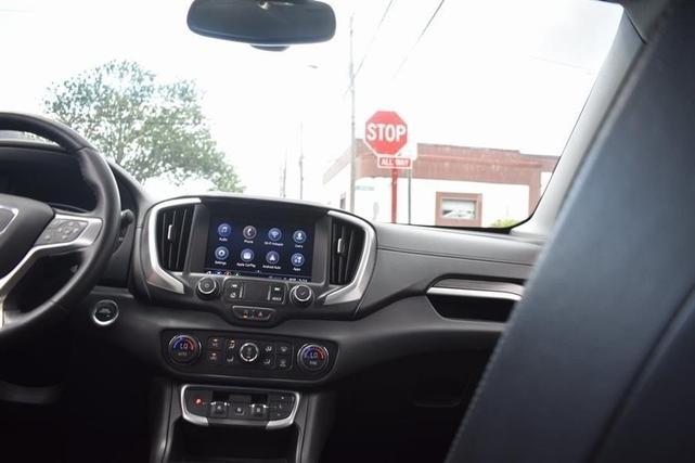 Photo of 2023 Ebony Twilight Metallic GMC Terrain
