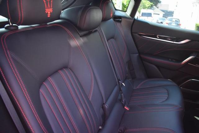 Photo of 2021 Nero Maserati Levante