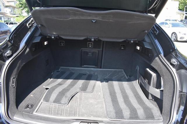 Photo of 2021 Nero Maserati Levante