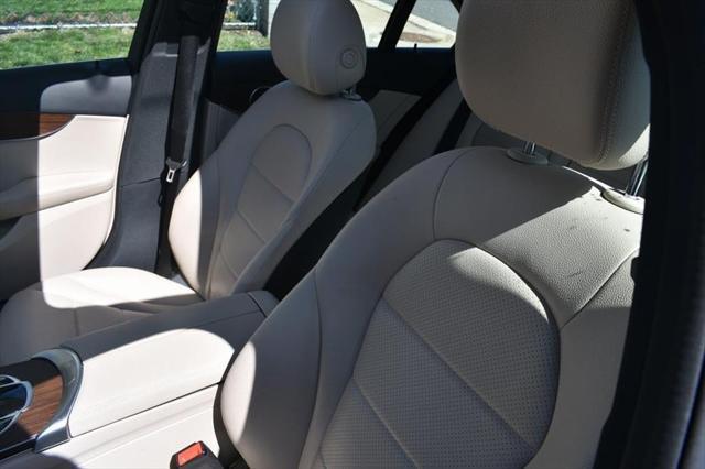 Photo of 2021 Black Mercedes-Benz C-Class