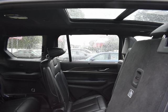 Photo of 2024 Velvet Red Pearlcoat Jeep Grand Cherokee L