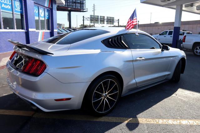 Photo of 2017 Ingot Silver Metallic Ford Mustang