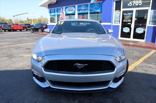 Photo of 2017 Ingot Silver Metallic Ford Mustang