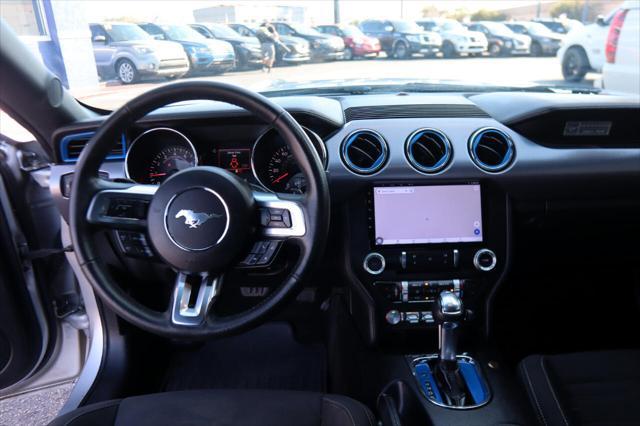 Photo of 2017 Ingot Silver Metallic Ford Mustang