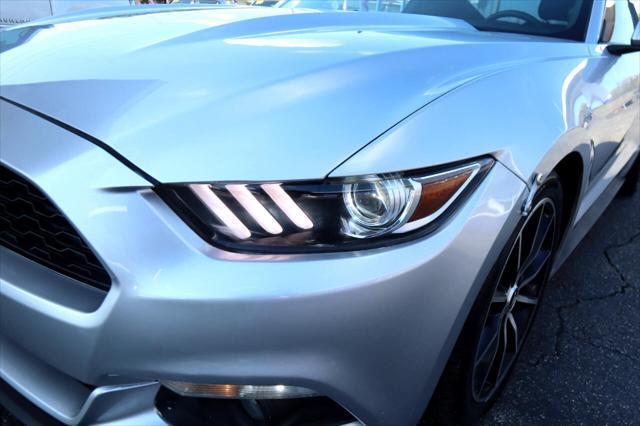 Photo of 2017 Ingot Silver Metallic Ford Mustang