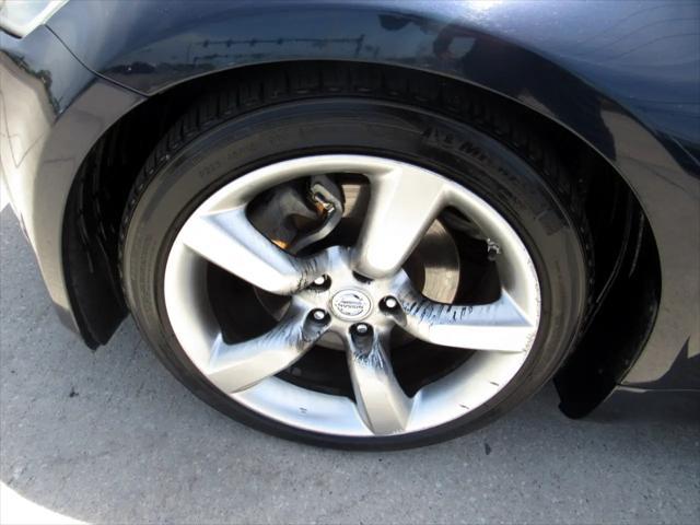 Photo of 2007 Blue Nissan 350Z
