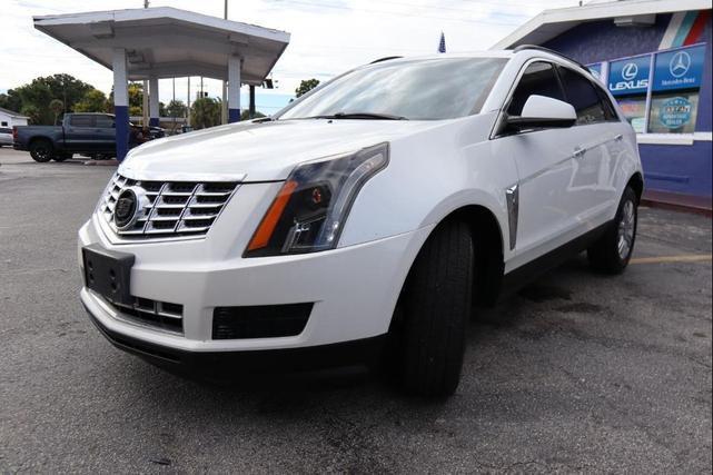 Photo of 2013 White Cadillac SRX