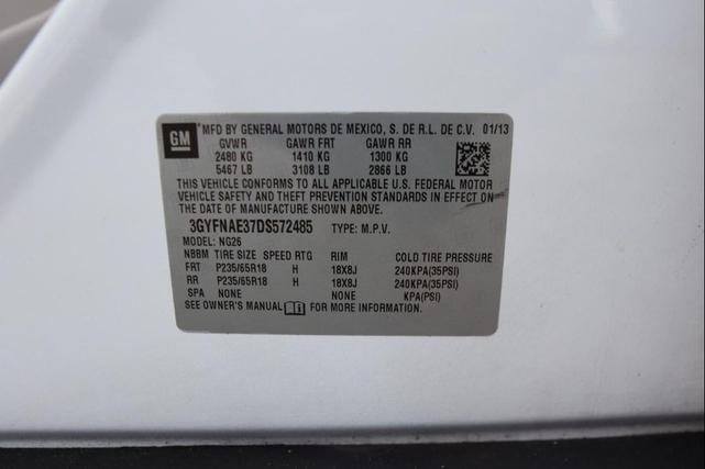 Photo of 2013 White Cadillac SRX