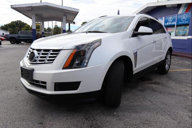 Photo of 2013 White Cadillac SRX