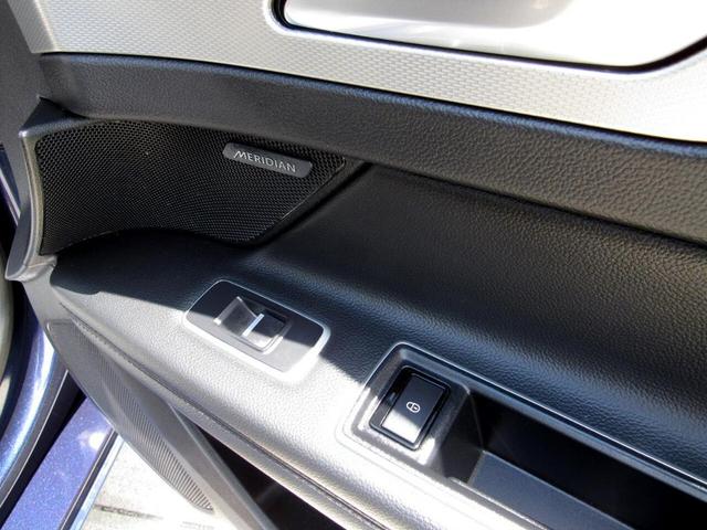 Photo of 2017 Blue Jaguar XF