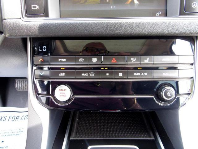 Photo of 2017 Blue Jaguar XF