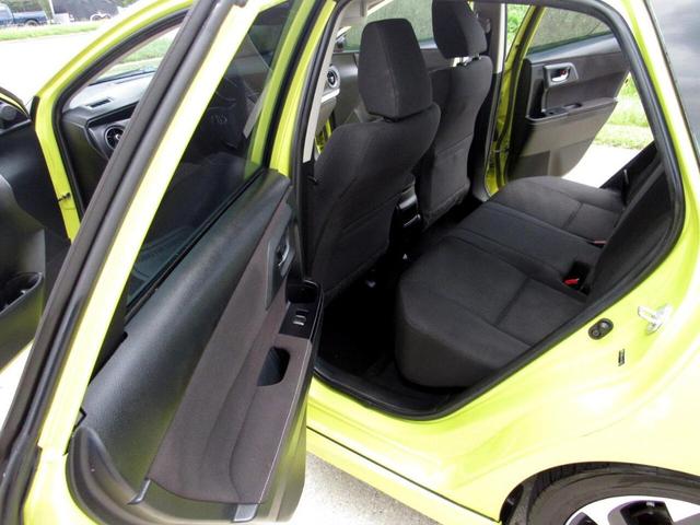 Photo of 2017 Green Toyota Corolla iM