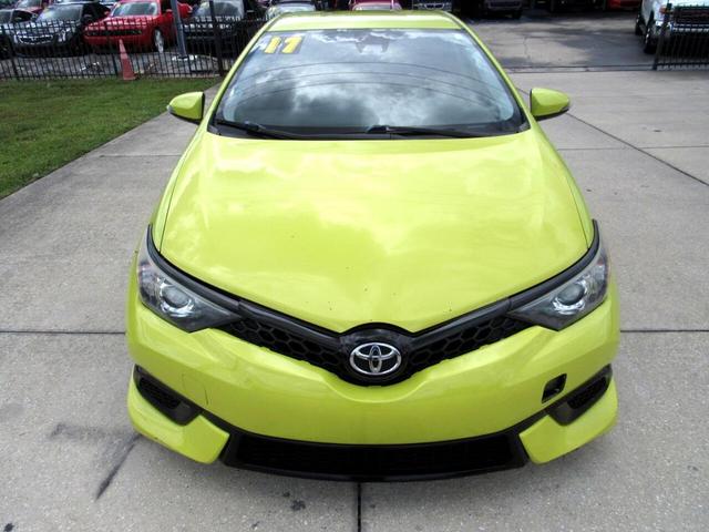 Photo of 2017 Green Toyota Corolla iM