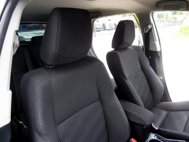 Photo of 2017 Green Toyota Corolla iM