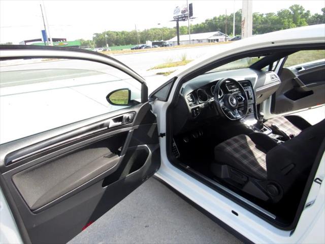 Photo of 2015 Black Volkswagen Golf GTI