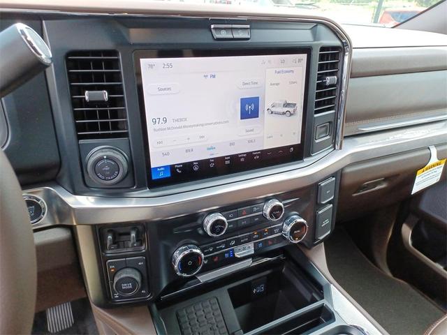 Photo of 2025 Agate Black Metallic Ford F-250