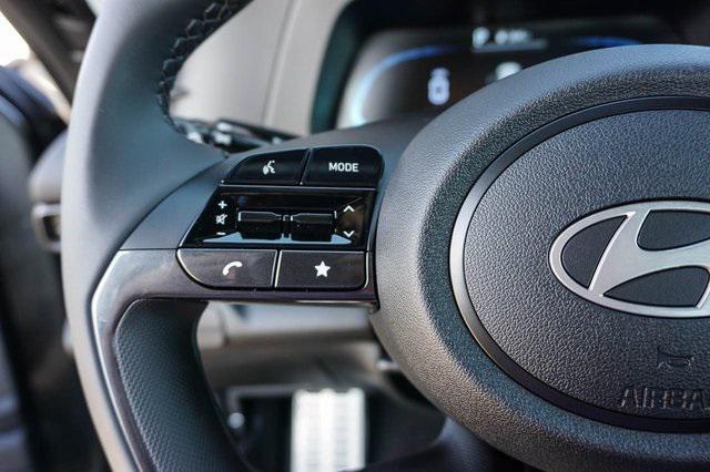 Photo of 2025 Amazon Gray Hyundai ELANTRA