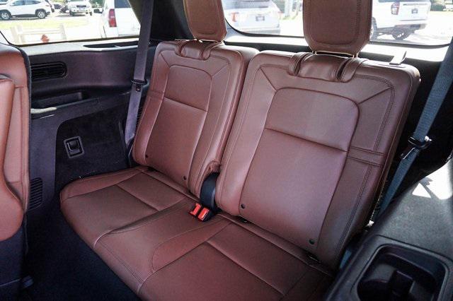 Photo of 2022 Burgundy Lincoln Aviator