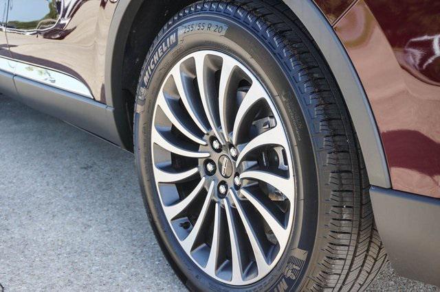 Photo of 2022 Burgundy Lincoln Aviator