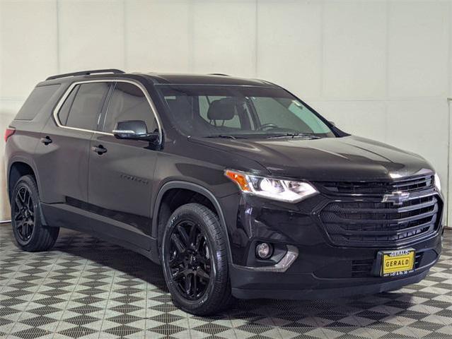 Photo of 2020 Mosaic Black Metallic Chevrolet Traverse