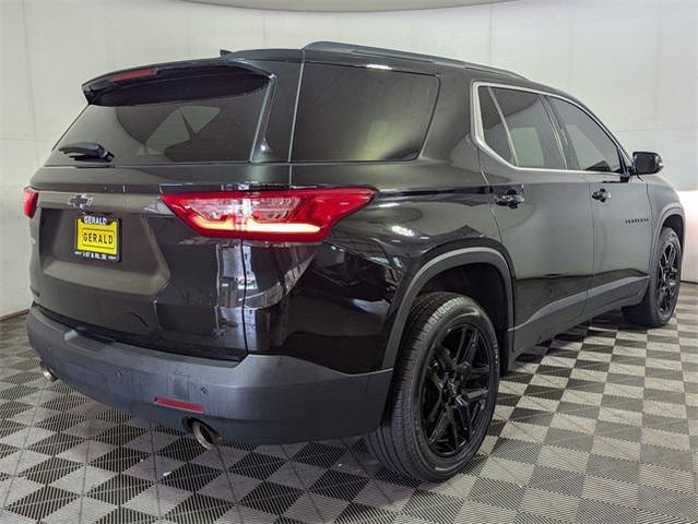 Photo of 2020 Mosaic Black Metallic Chevrolet Traverse