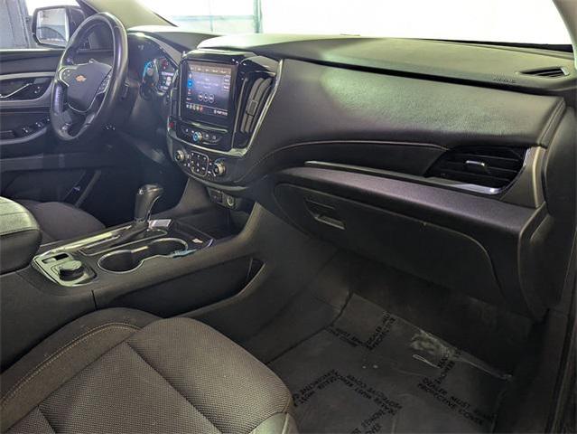 Photo of 2020 Mosaic Black Metallic Chevrolet Traverse