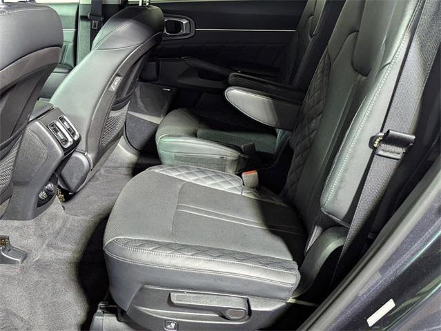 Photo of 2021 Gravity Grey Kia Sorento