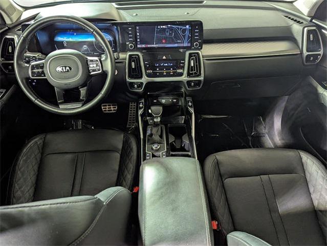 Photo of 2021 Gravity Grey Kia Sorento