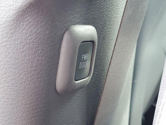 Photo of 2023 Pear Toyota Sienna