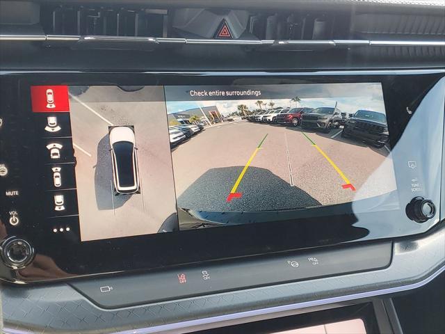 Photo of 2025 Diamond Black Crystal Pearlcoat Jeep Wagoneer S