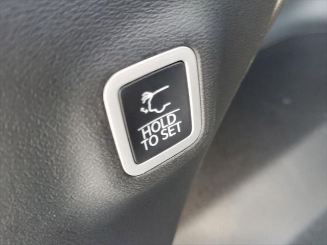 Photo of 2025 Diamond Black Crystal Pearlcoat Jeep Wagoneer S