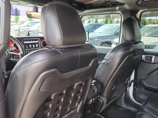 Photo of 2018 Bright White Clearcoat Jeep Wrangler Unlimited