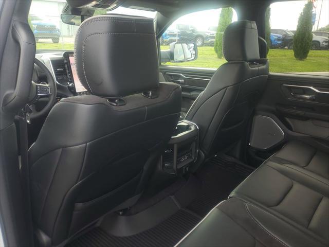 Photo of 2025 Ivory White Tri-Coat Pearlcoat RAM 1500