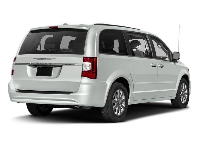 Photo of 2016 Bright White Clearcoat Chrysler Town & Country